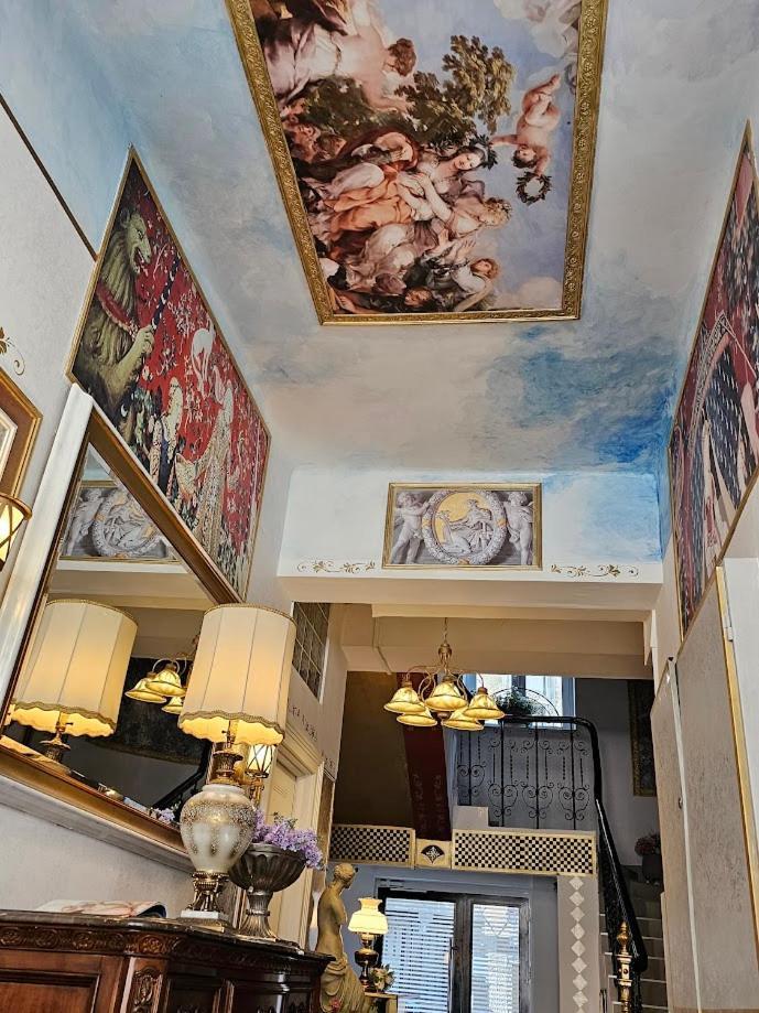 Vansvel Royal Boutique Apartment 2 Belgrado Esterno foto