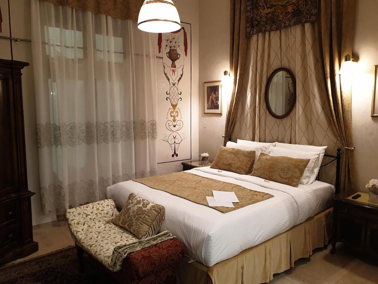 Vansvel Royal Boutique Apartment 2 Belgrado Esterno foto