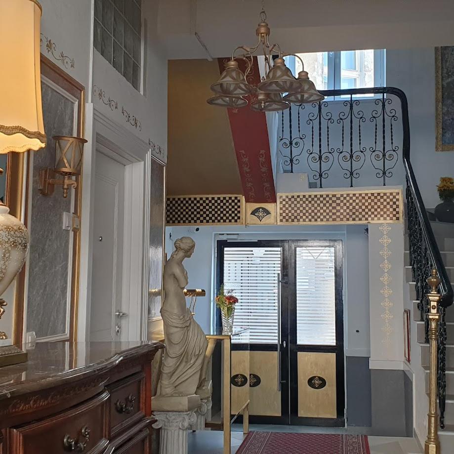 Vansvel Royal Boutique Apartment 2 Belgrado Esterno foto